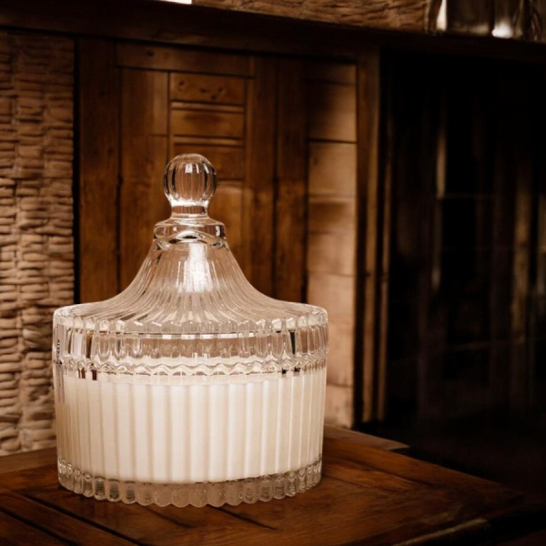 Аромасвеча в стеклянном рифленом стакане-шкатулке с крышкой AuraGlow 250 мл. / Ассортимент ароматов